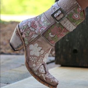 🎉 FLASH SALE 🎉 NWOB old gringo dust bowl blues studded stud buckle boots 7